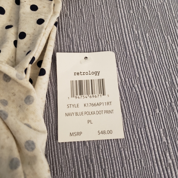 Womens NWT retrology Puffed Sleeve Top Size PL - Picture 9 of 11